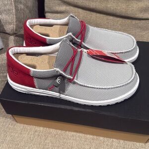Size 10 Hey Dudes